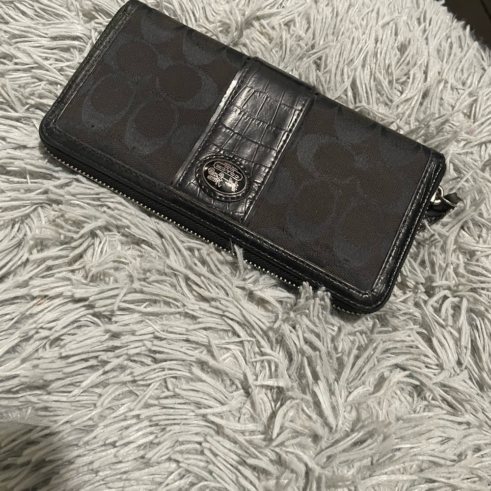 Coach wallet